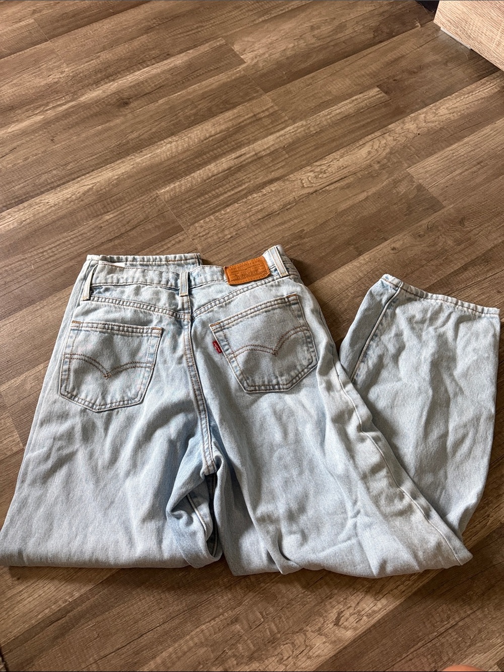 Levi’s Light Wash Balloon Leg Jeans Size 25